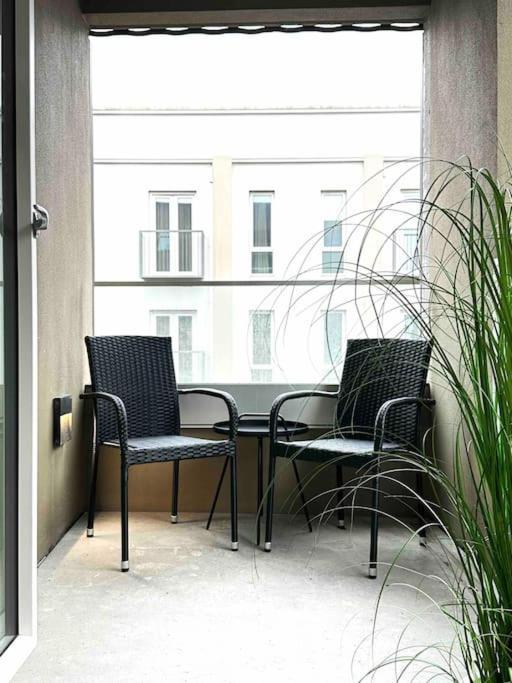 Private Lux 2Br & 2Ba City Center With Free Parking Reykjavik Luaran gambar