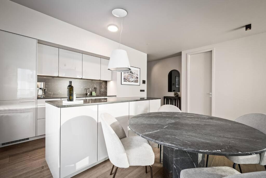 Private Lux 2Br & 2Ba City Center With Free Parking Reykjavik Luaran gambar