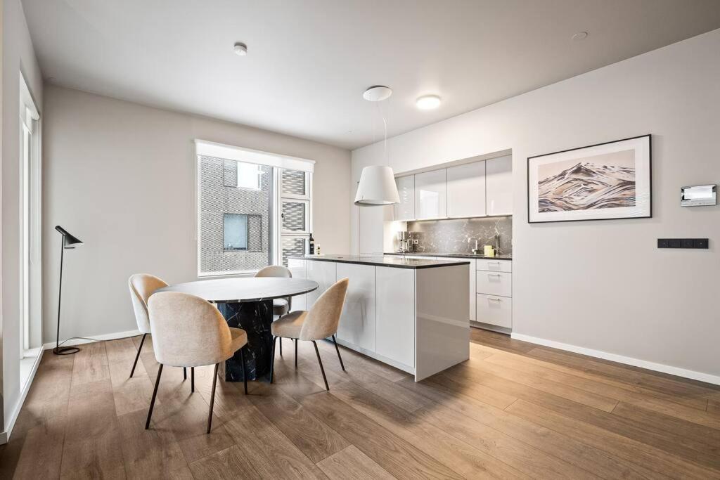 Private Lux 2Br & 2Ba City Center With Free Parking Reykjavik Luaran gambar